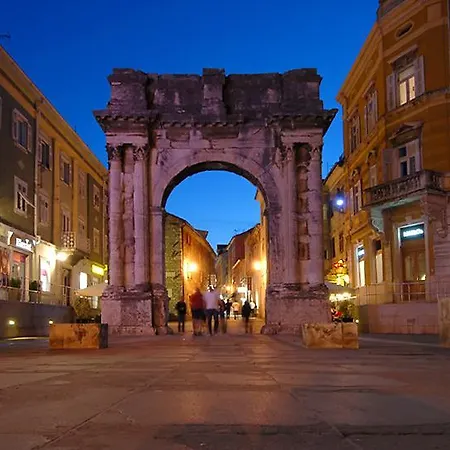 Apartment Old Town Uspon *