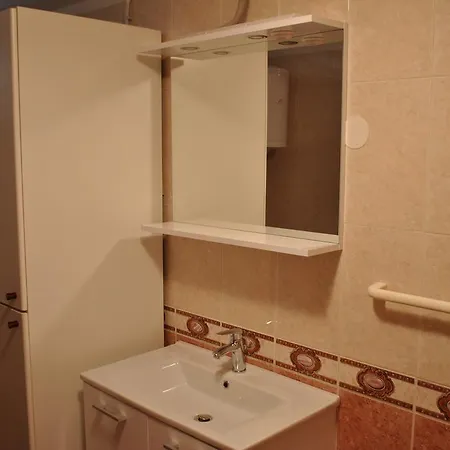 Old Town Uspon Πούλα